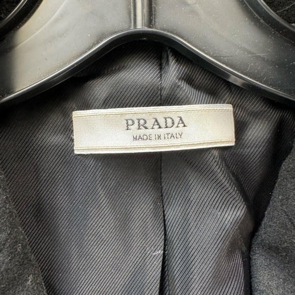 PRADA Woman Black Wool jacket Made in Italy. Size 38 (US Size 4) - Picture 9 of 9
